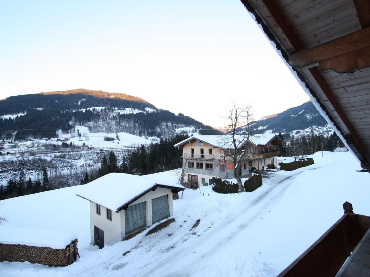 Villa On A Courtyard Near The Ski Area In Salzburg Eben Im Pongau Exterior foto